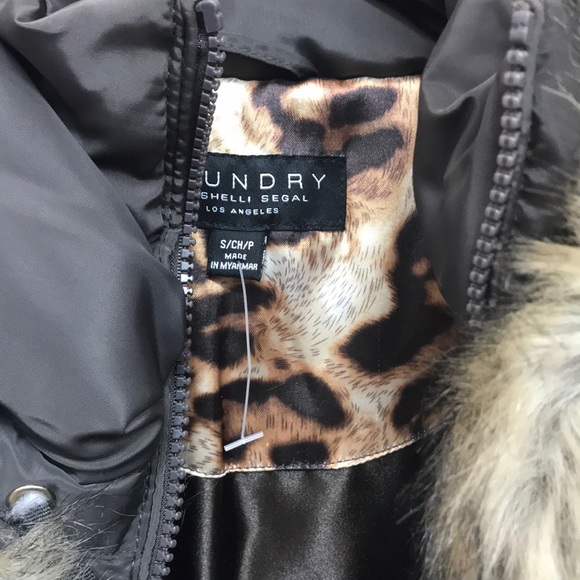 NWOT,Laundry by Shelli segal down fur hood,Olieve - Picture 10 of 16